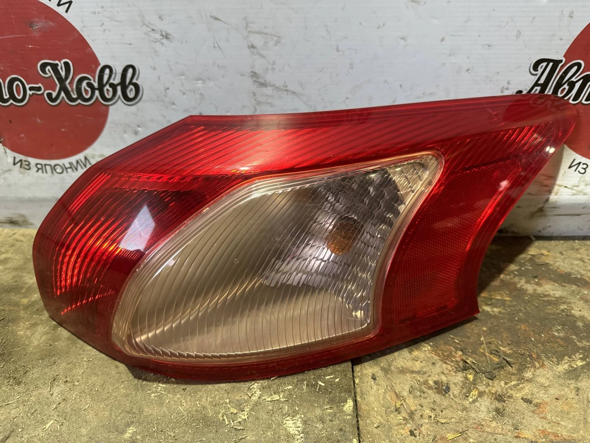 Фонарь задний правый Mitsubishi Lancer 10 CX Хэч