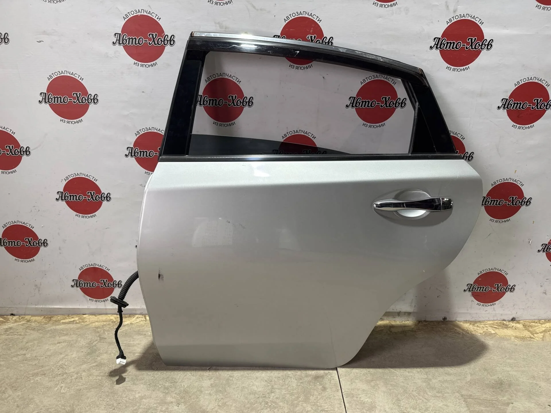 Дверь задняя левая Nissan Teana L33