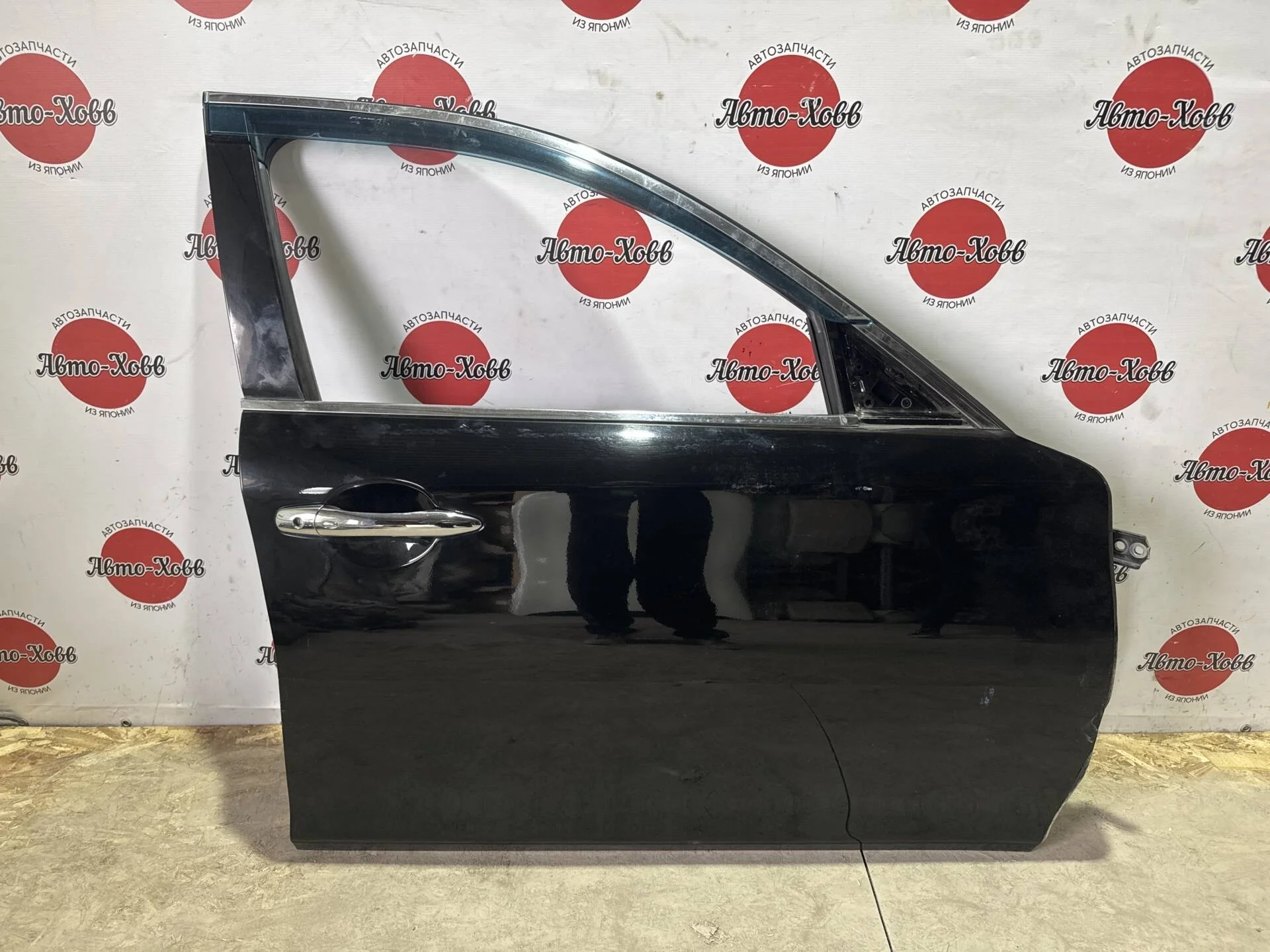 Дверь передняя правая Infiniti M37, Q70 Y51