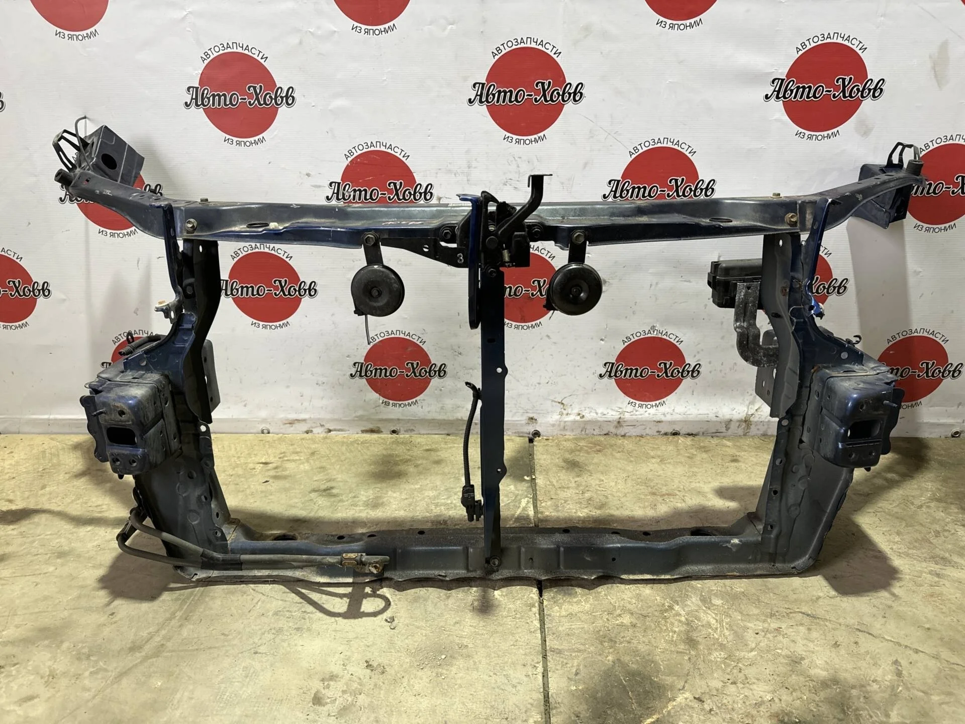 Панель передняя (телевизор) Toyota Camry ACV40