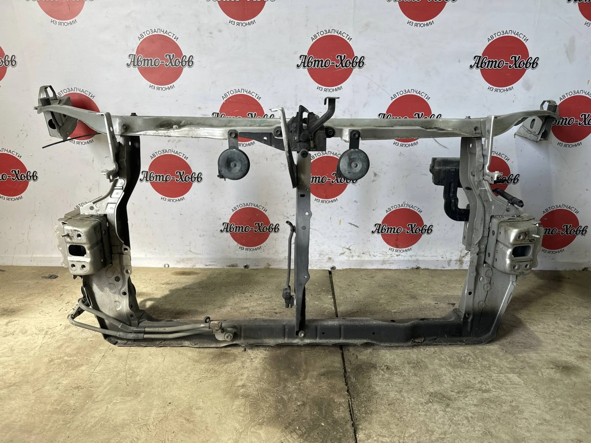 Панель передняя (телевизор) Toyota Camry ACV40