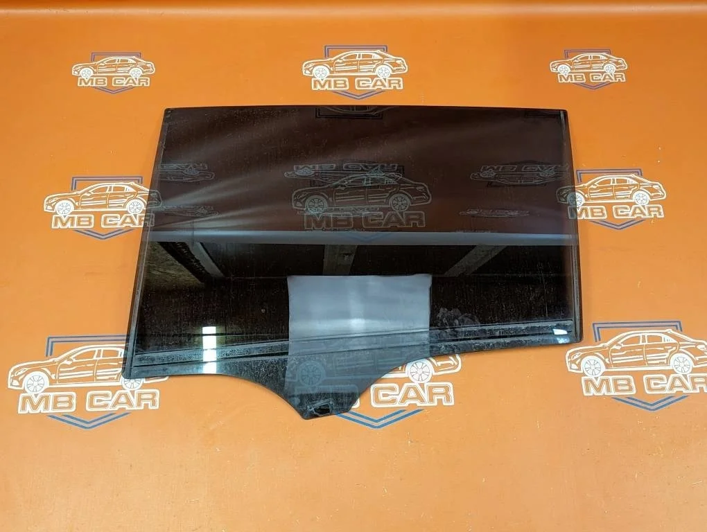 Стекло заднее левое Mercedes-Benz