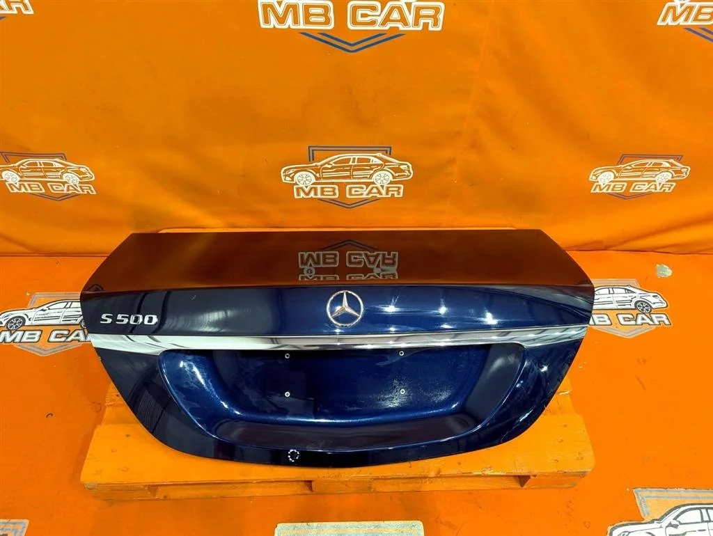Крышка багажника Mercedes-Benz
