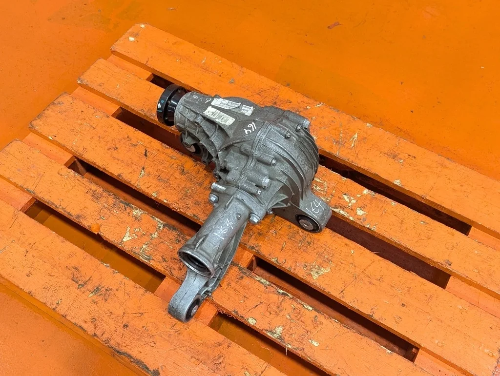 Редуктор передний Mercedes-Benz