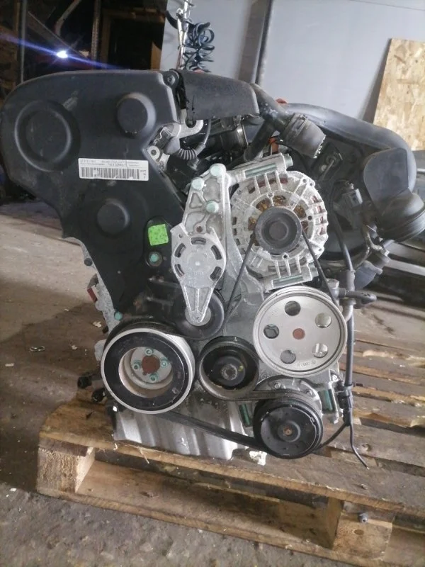 Двигатель Audi A4 2006 8ED