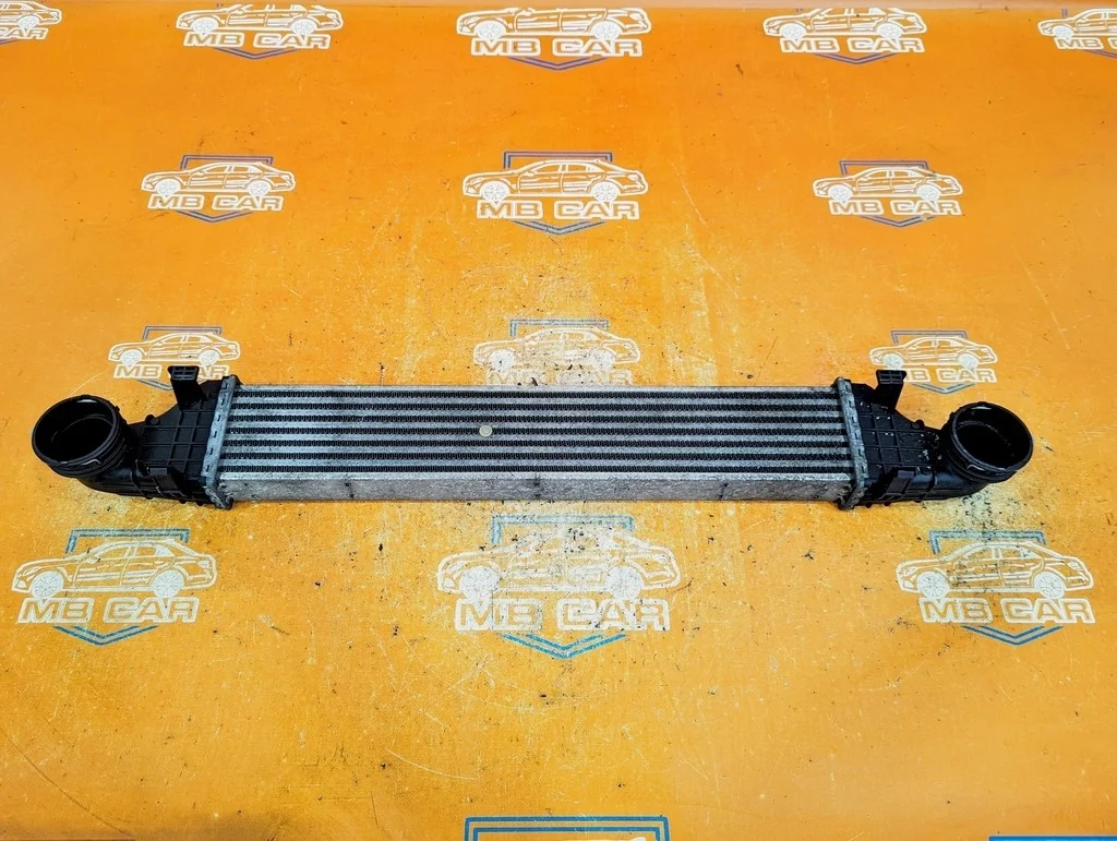 Интеркулер Mercedes-Benz