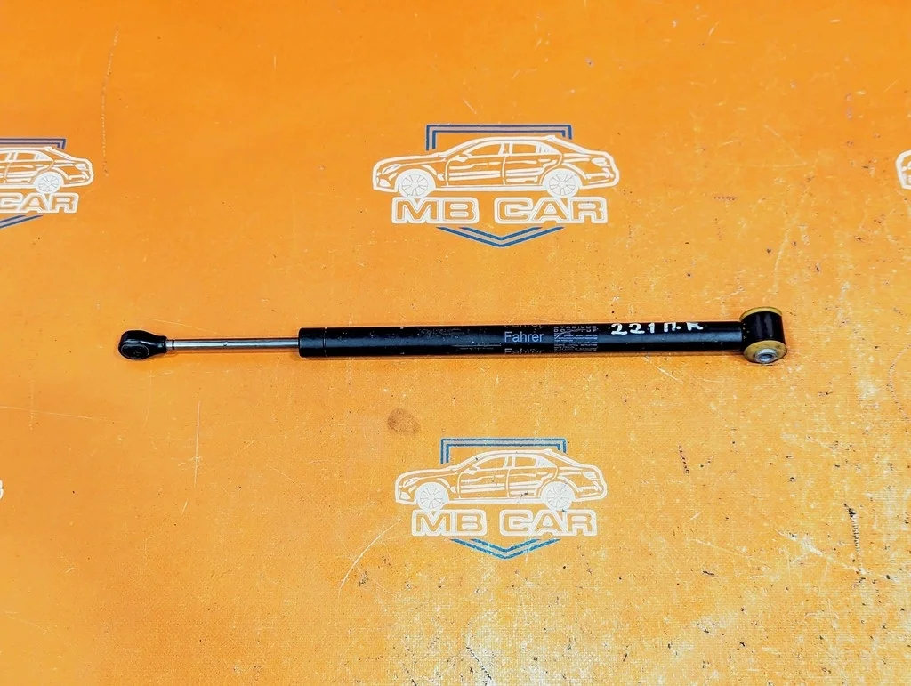 Ограничитель двери Mercedes-Benz