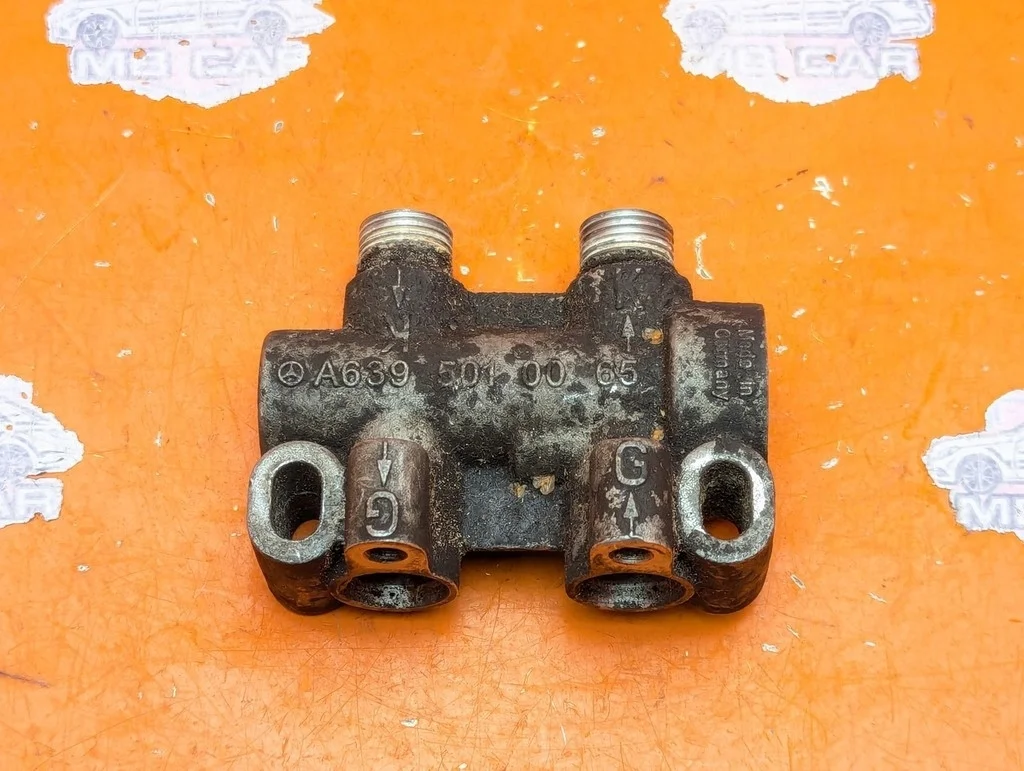 Клапан Mercedes-Benz