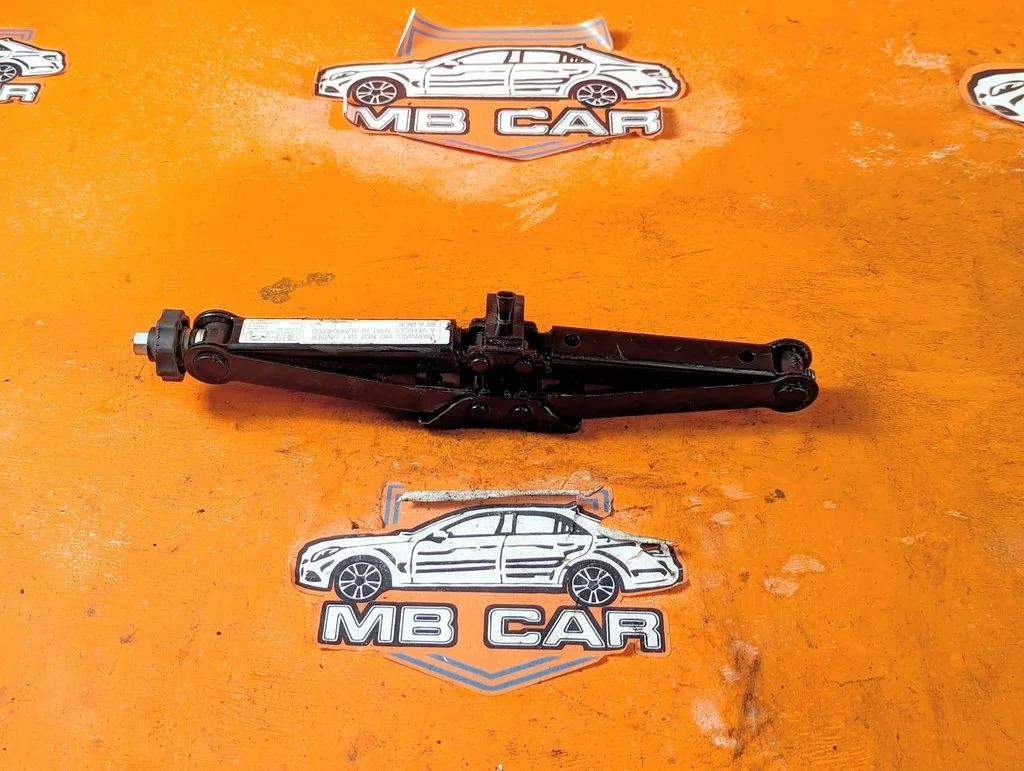 Домкрат Mercedes-Benz