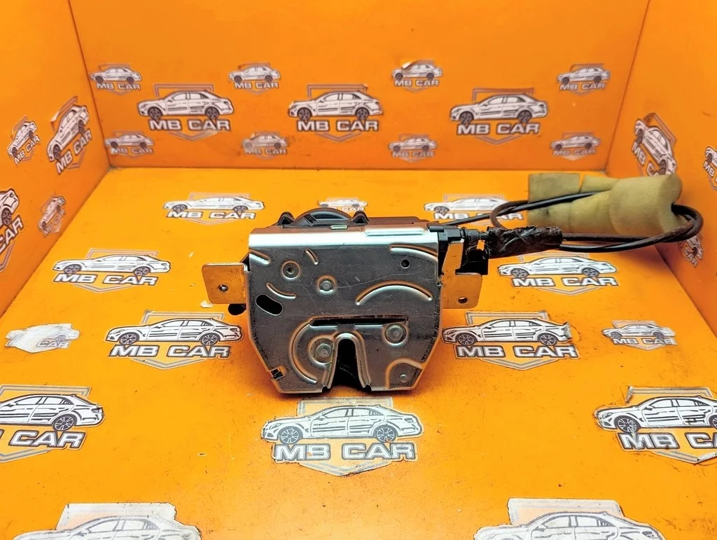 Замок багажника Mercedes-Benz