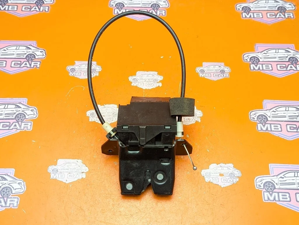 Замок багажника Mercedes-Benz
