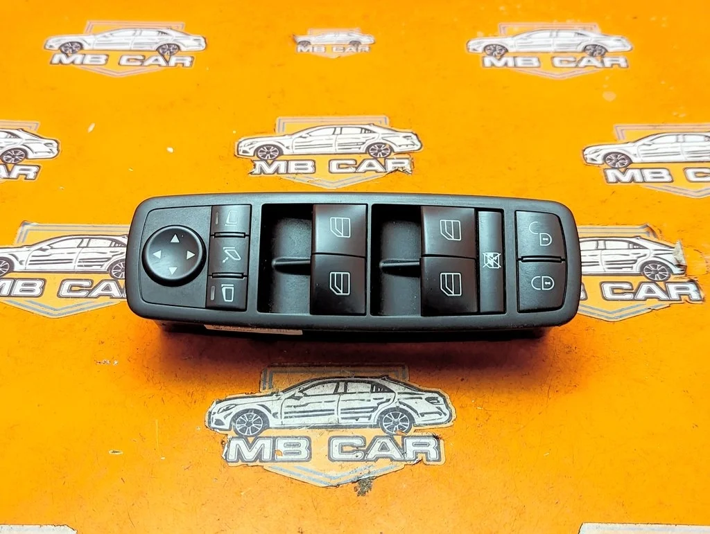 Блок кнопок стеклоподъемников Mercedes-Benz