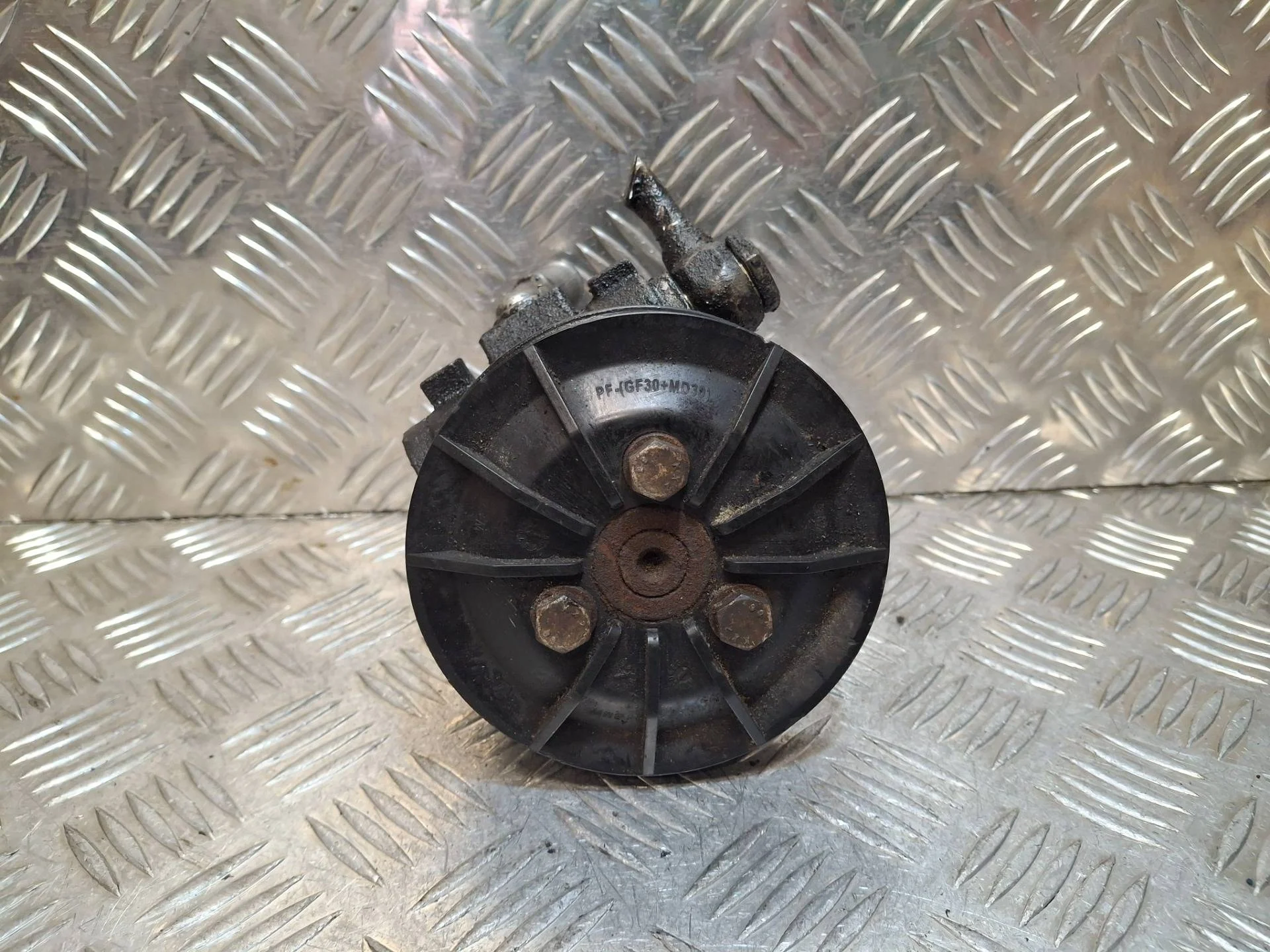 насос гидроусилителя руля BMW 3 E90/E91/E92/E93