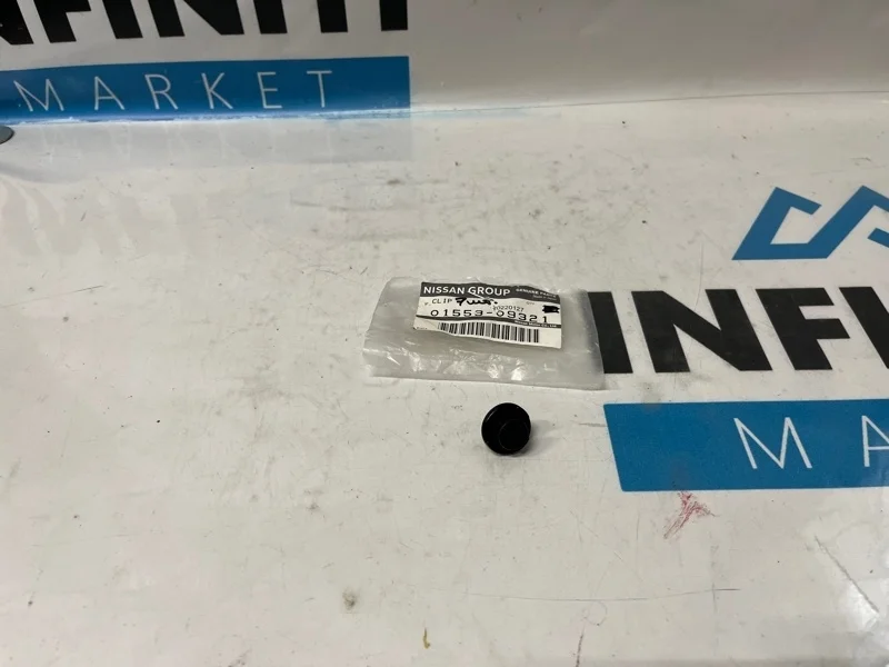 Клипса INFINITI FX37 S51