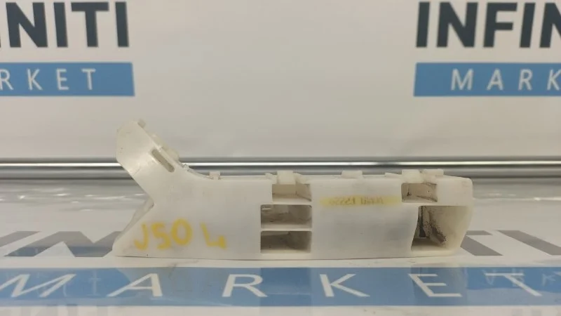 Кронштейн крыла (крепление) передний левый