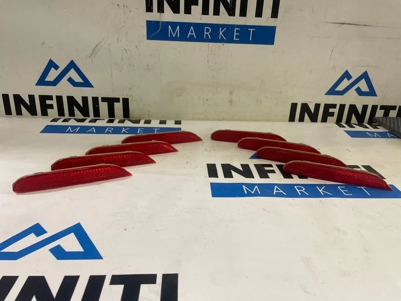 Катафот бампера (отражатель) задний INFINITI Q50