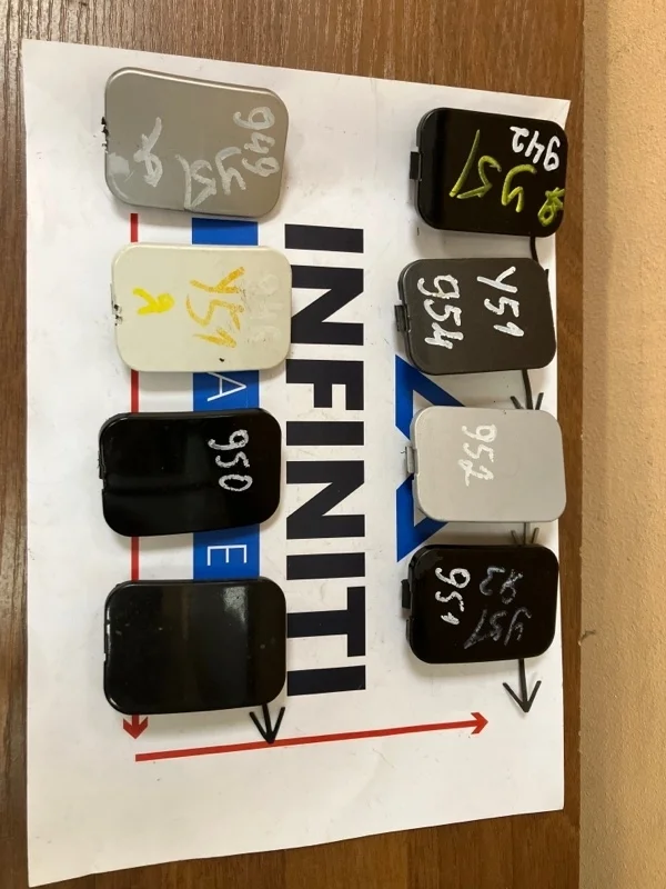 Заглушка буксировочного крюка бампера передняя