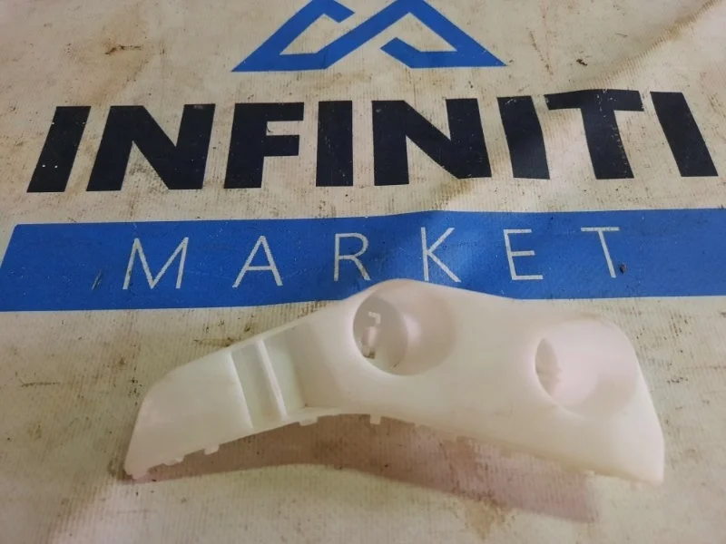 Кронштейн крыла (крепление) передний правый