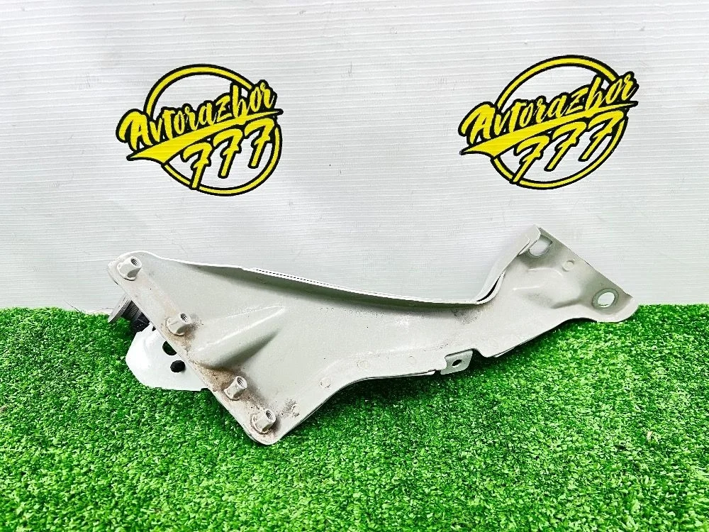 Кронштейн крепления крыла Audi A6 C7 (2011—2014)