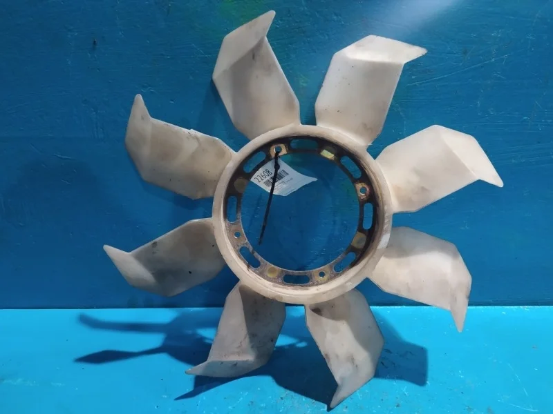 Крыльчатка вентилятора Mitsubishi Pajero 2, Montero 1996-2001