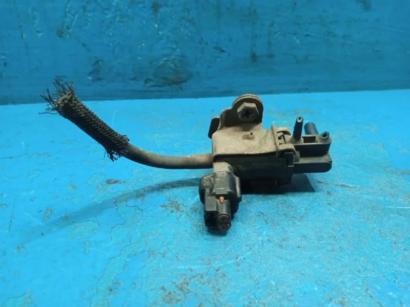 Клапан электормагнитный Toyota Camry XV40 2006-2013