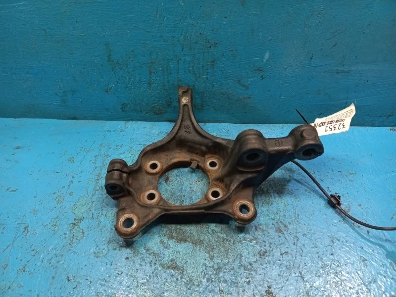 Кулак поворотный Mazda CX-5 2011-2017