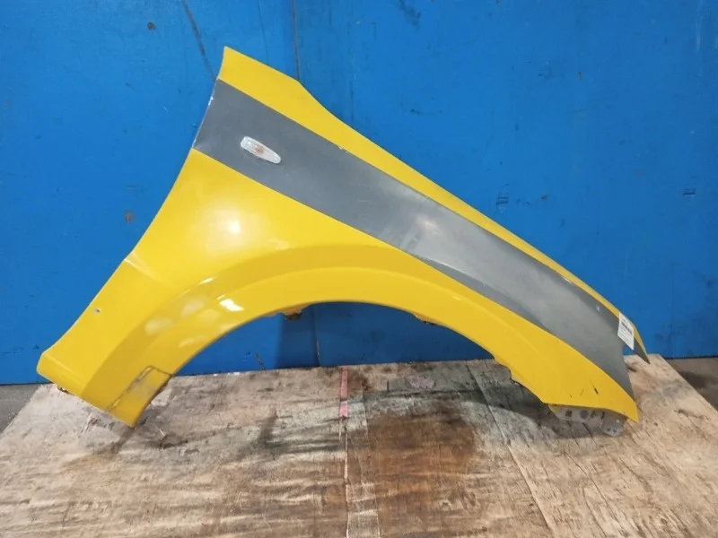 Крыло Mitsubishi Pajero 4 2006-2015