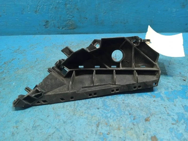 Кронштейн бампера Infiniti M 2010-2014