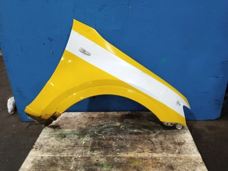 Крыло Mitsubishi Pajero 4 2006-2015