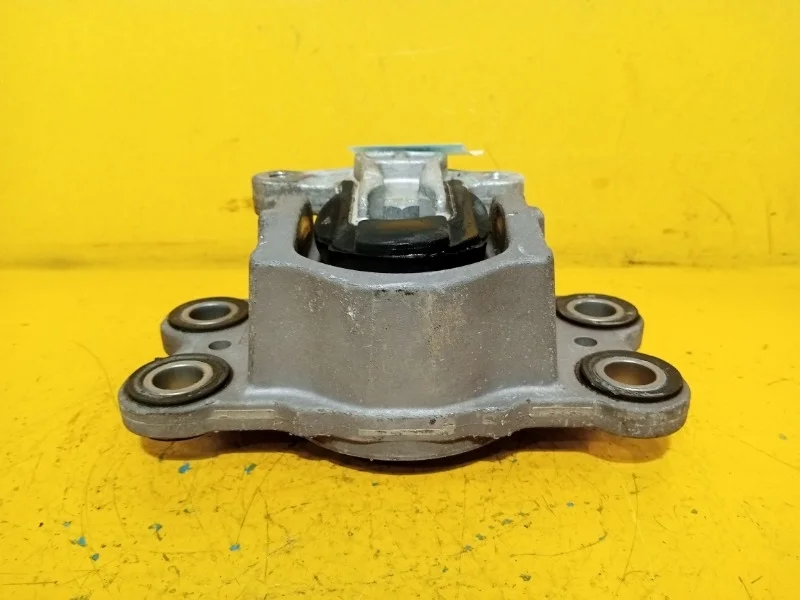 Опора двигателя Volvo S60 2010-2013