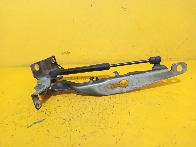 Петли капота Volvo S60 2010-2013