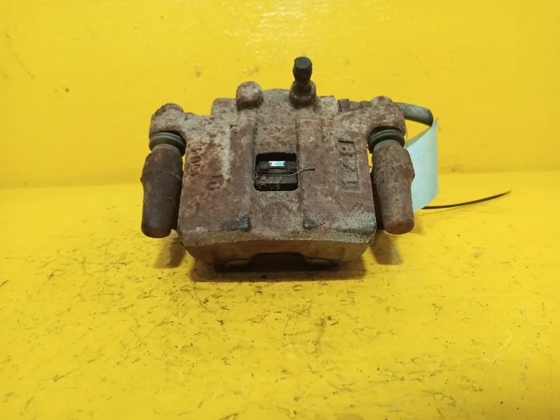 Суппорт тормозной Mitsubishi Outlander XL 2010-2012