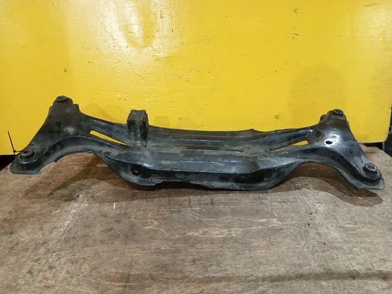 Подрамник Toyota Camry XV30 2000-2005