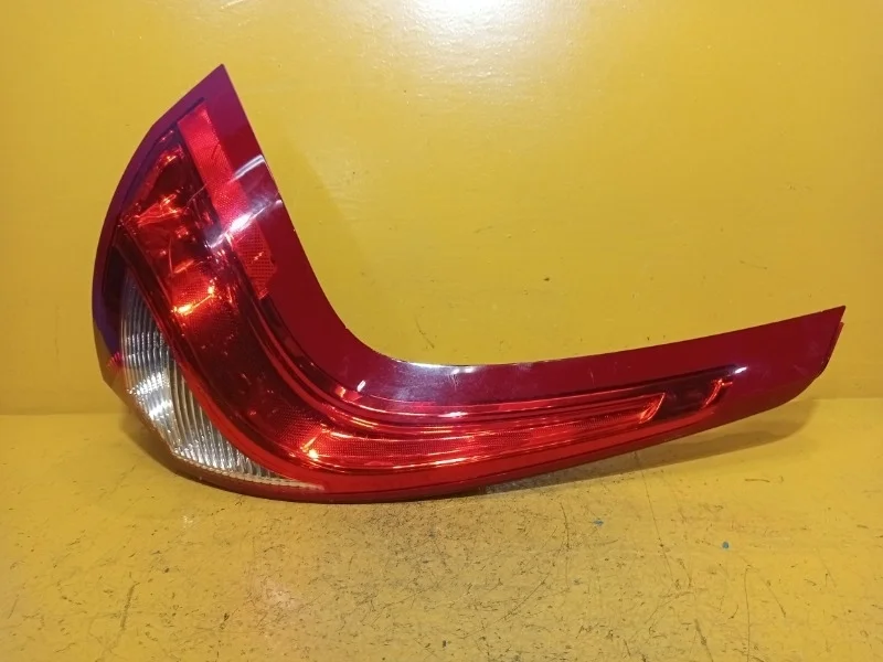 Фонарь Volvo XC60 2013-2018