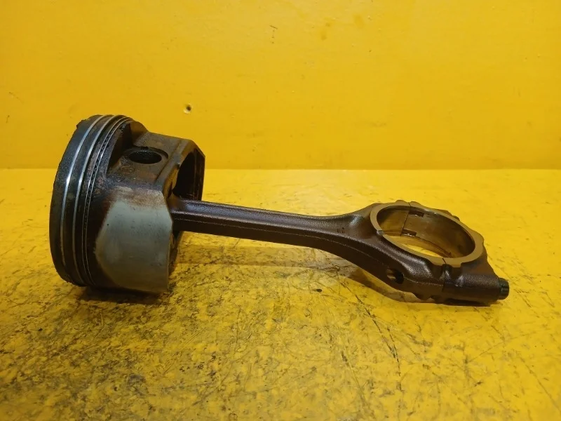 Поршень с шатуном Mitsubishi Lancer 10 2007-2012