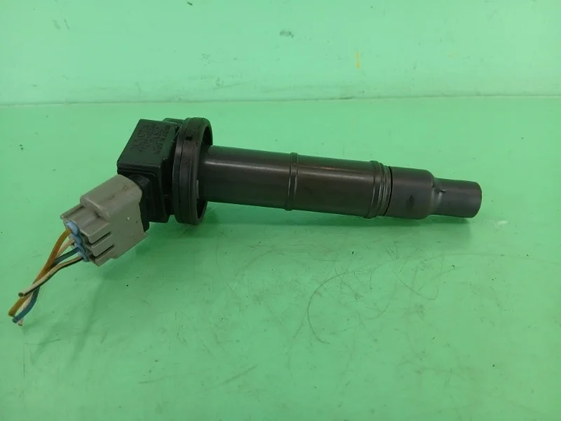 Катушка зажигания Toyota RAV4 XA30 2006-2012