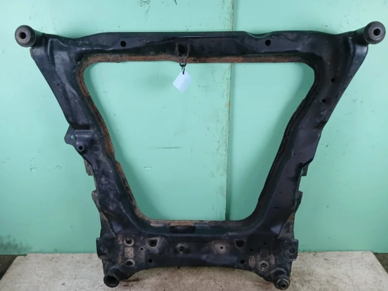 Подрамник Nissan Qashqai J10 2006-2014