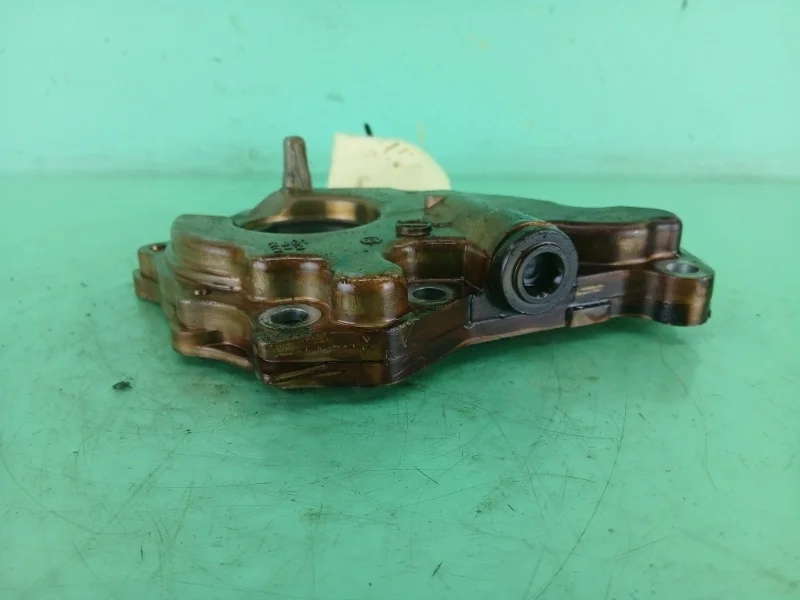 Насос масляный Mazda 3 2003-2009