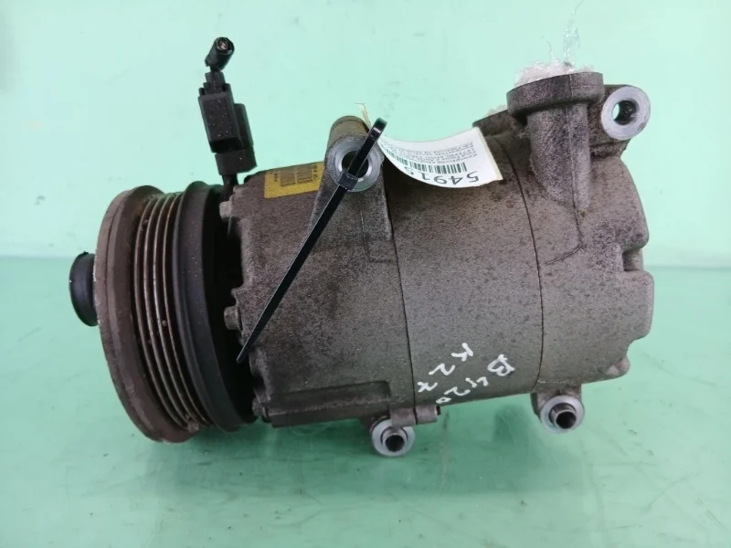 Компрессор кондиционера Ford Focus 2 2005-2011