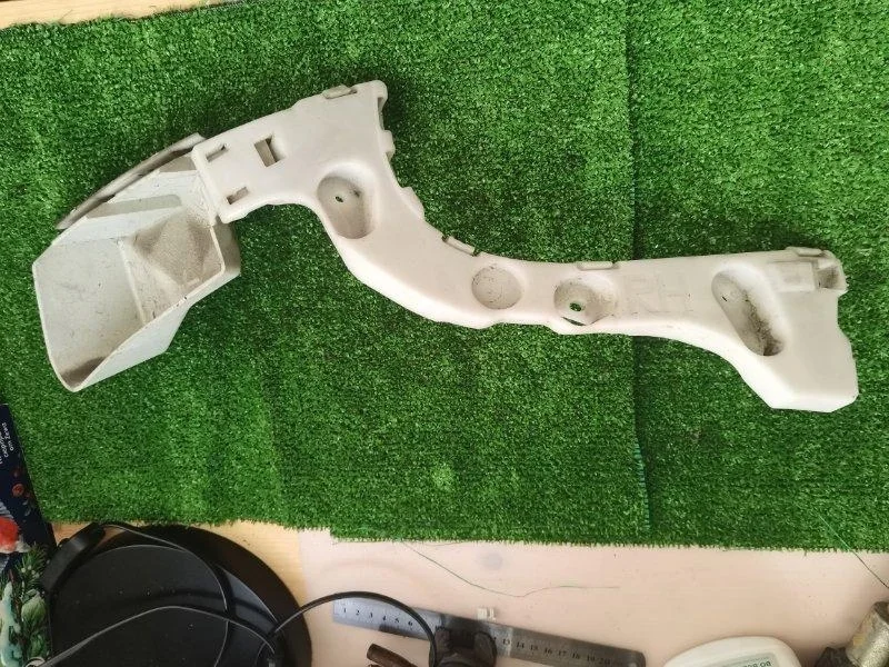 Кронштейн бампера Ford Focus 3 2013 дорестайлинг