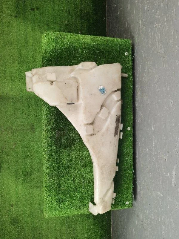 Бачок омывателя лобового стекла volvo s40 2004-2012