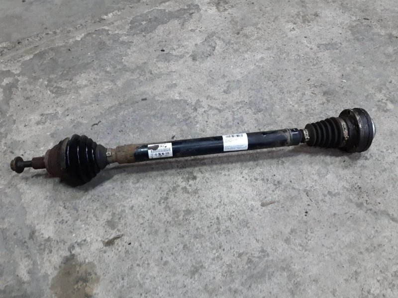 Привод правый Volkswagen Golf 6