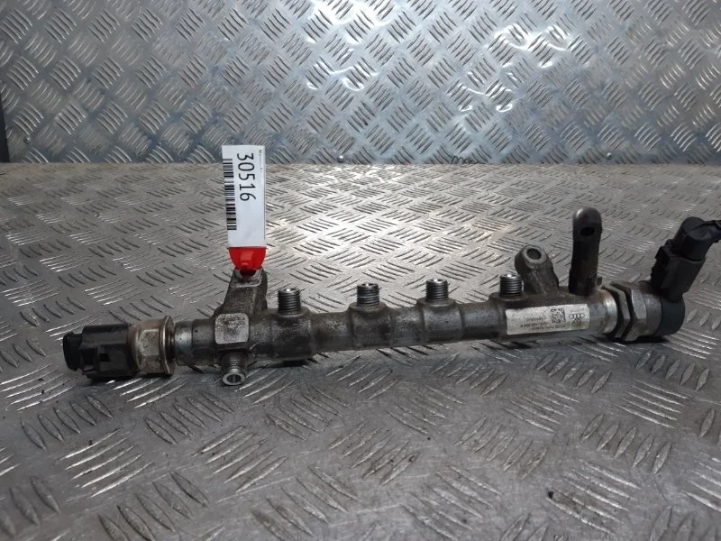 Топливная рампа Volkswagen Jetta