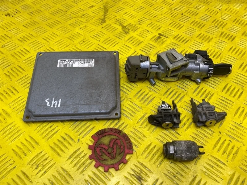 Блок управления двигателем Ford Focus 2 2006 7M5112A650DB 1.6 HWDB