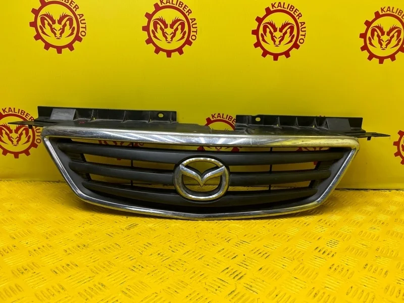 Решетка радиатора Mazda MPV 2 2001 LC6250710A LW 2.5 GY 325716