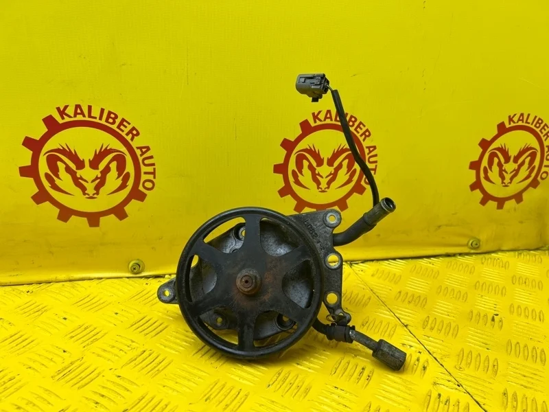 Насос гидроусилителя Mazda MPV 2 2002 LC6232600F 2.5 GY