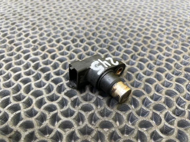 Датчик положения распредвала Mercedes ML-Class 1998 A0041530728 W163 3.2 M112.942