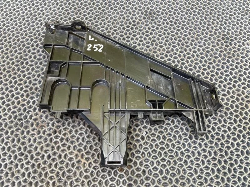 Кронштейн фары Land Rover Freelander 2 2007 LR001542 2.2 EFI TC DW12, передний левый