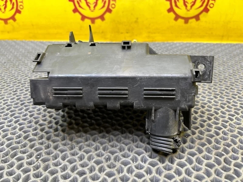 Блок предохранителей Nissan Pathfinder 2007 24381C9900 R51 2.5 YD25DDTI