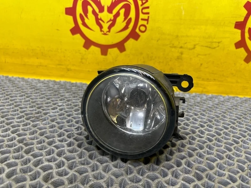 Фара противотуманная Renault Megane 2014 8200074008 3 1.5 DCI (K9K), передняя